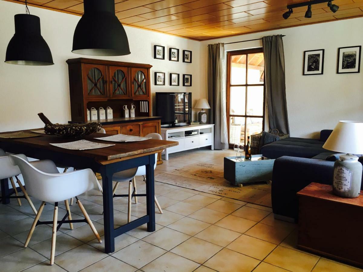 Gaestehaus Sellemols Ferienhaus Winzer Heuchelheim-Klingen 外观 照片